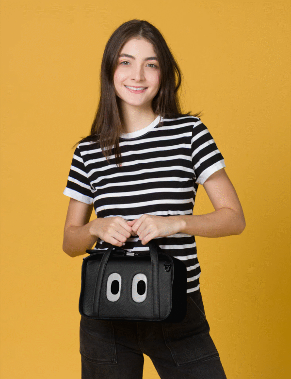 Benji Medium Crossbody Black Leather Bag - Look Up 👀